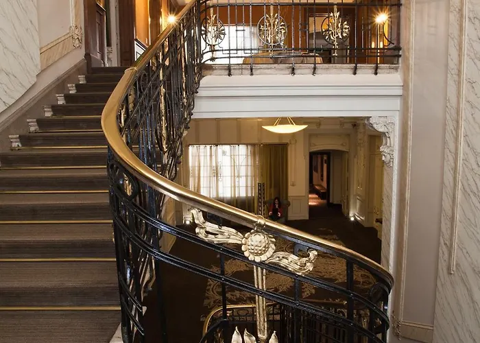 Family Hotel: Savoy Hotel